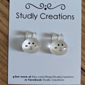 𝅺🆕 Studlycreations - bunny stud earrings